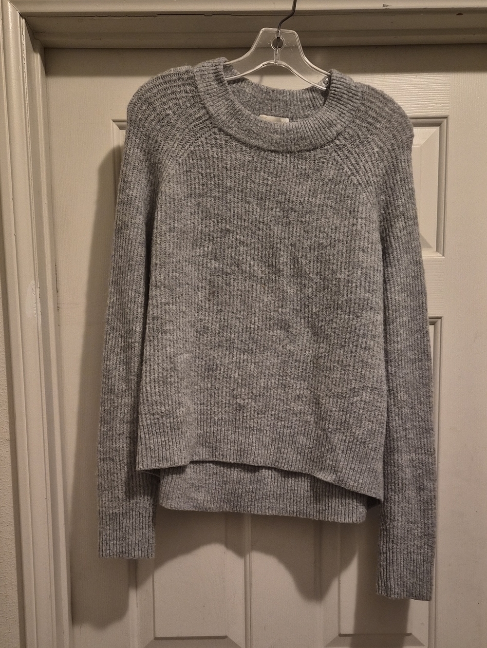 H&M Light Gray Ribbed Crewneck Sweater